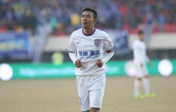 开云中国-徐亮奉劝家长：除非家里有矿 否则别让孩子踢球